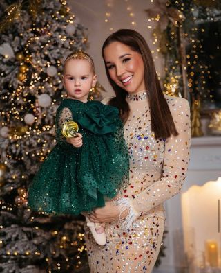 Šatky LUXURY v krásnej zelenej farbe máme SKLADOM vo veľkosti 104 ❤️ Iné na objednávku 🎄